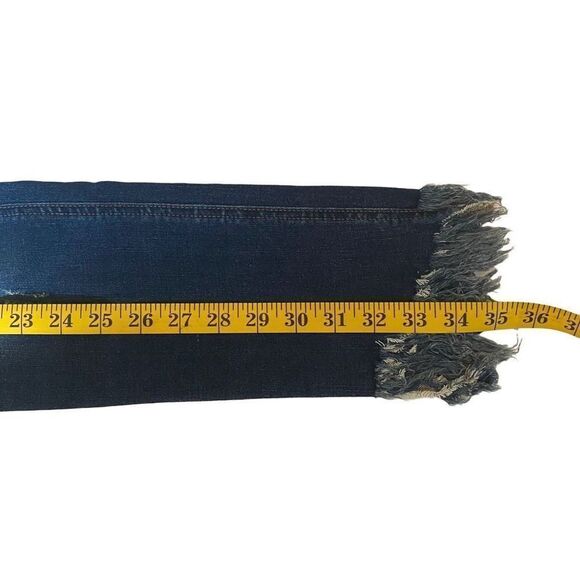 NWT Free People Raw Hem Distressed Jeans Size 2 - Picture 9 of 16